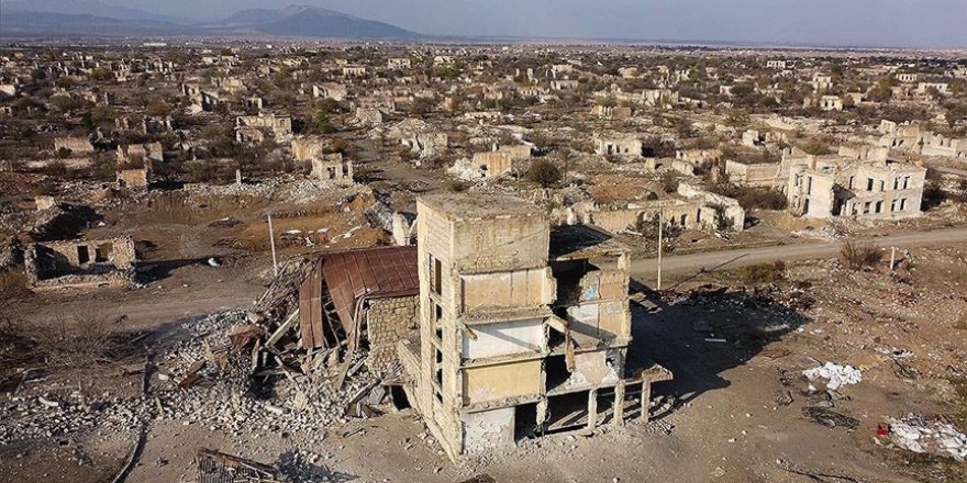 Yıllarca acının simgesi olmuş Dağlık Karabağ'da 'yeni dönem' başladı