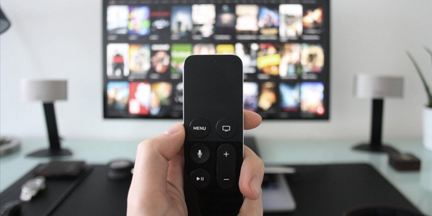 Çin, televizyonda 'efemine tarza sahip' erkek sunucuları yasakladı