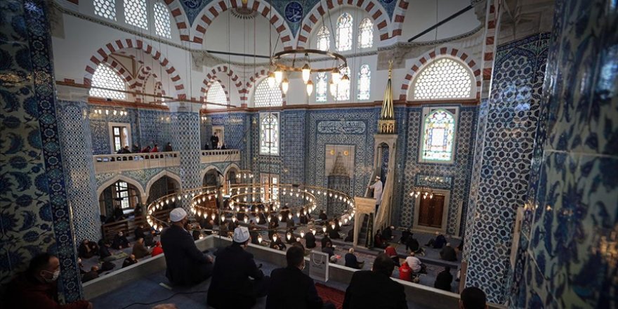 Camilerde 'Engellilik: Cennete Kavuşturan İmtihan' konulu cuma hutbesi okundu