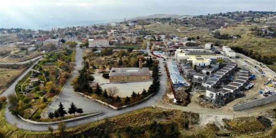 Sessizliğe bürünen medeniyetler beşiği Harput'ta sonbahar güzelliği