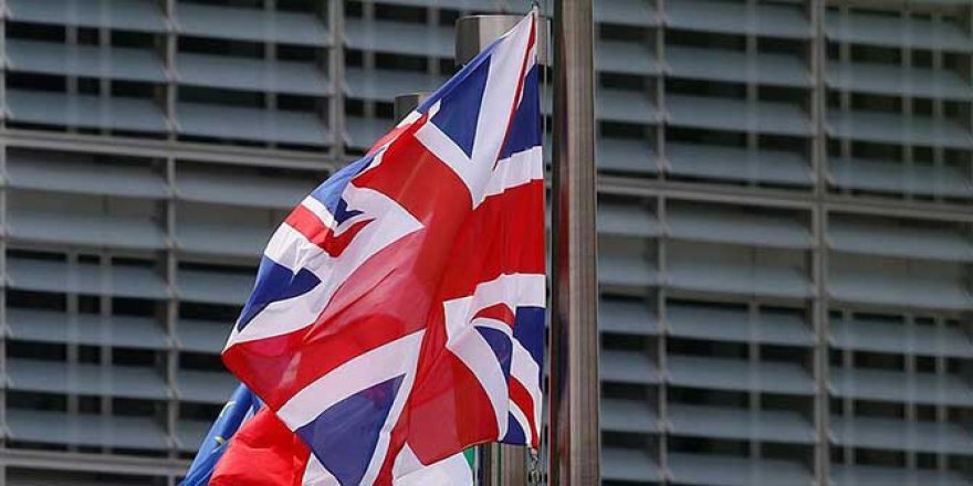 Birleşik Krallık, yeni göçmenlik sistemiyle Türkiye'den daha fazla kişiyi kabul edebilecek