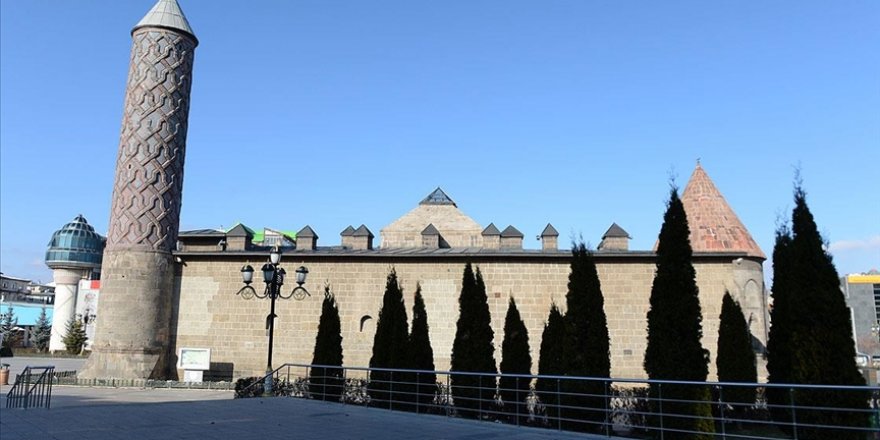 Turistler Erzurum'un 'Kültür Yolu'na hayran kalacak