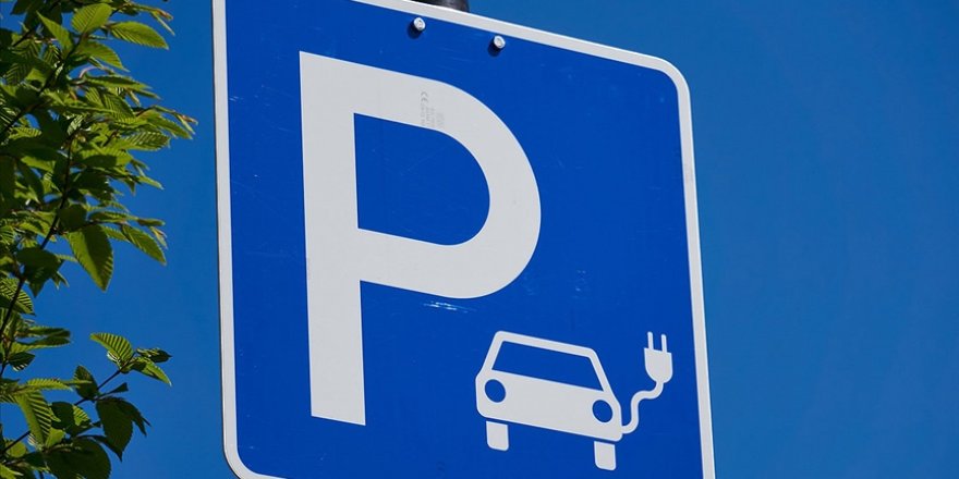 Elektrikli araçların güneş enerjisiyle kablosuz şarj edilmesi projesine TÜBİTAK desteği