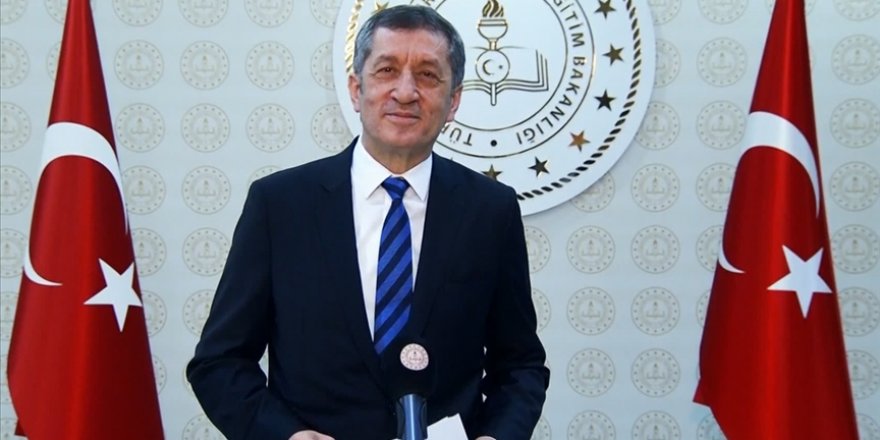 MEB lise öğrencilerine yönelik 15 bin soruluk 'Mobil Soru Bankası' uygulaması hazırladı