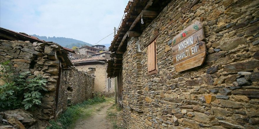 İzmir’in 'hayalet köyü' Lübbey turizme kazandırılacak