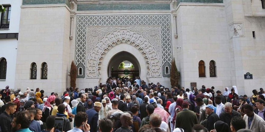 BM: Fransa'daki güvenlik yasa tasarısı ile Müslümanlar fişlenecek