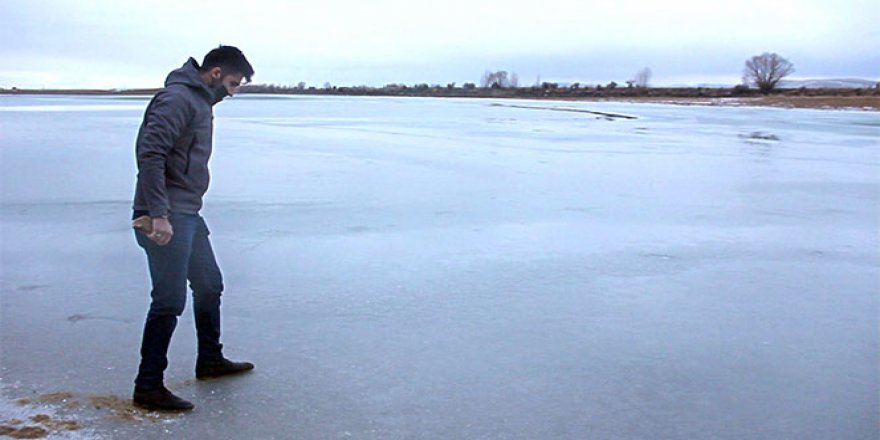 Göletler buz tuttu