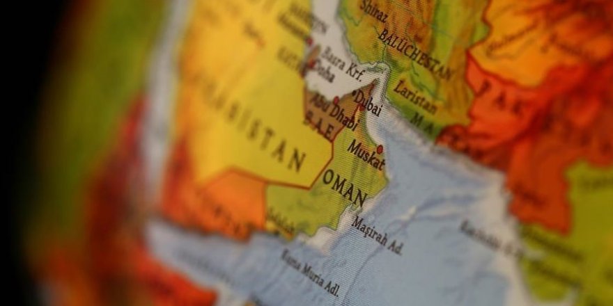 BAE'de özel sektöre 'çalışanlarının yüzde 10'unun ülke vatandaşı olması' şartı getiriliyor