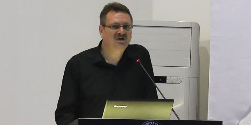 Münazarat'ın farkı ne?