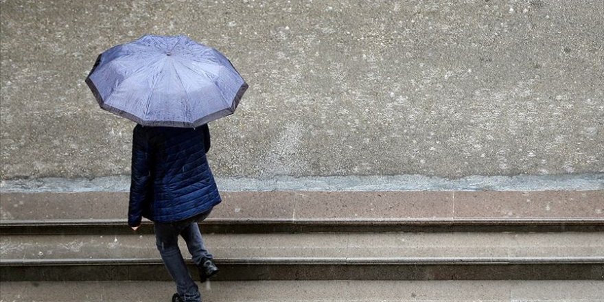 Marmara Bölgesi'nde aralıklı yağmur ve sağanak bekleniyor