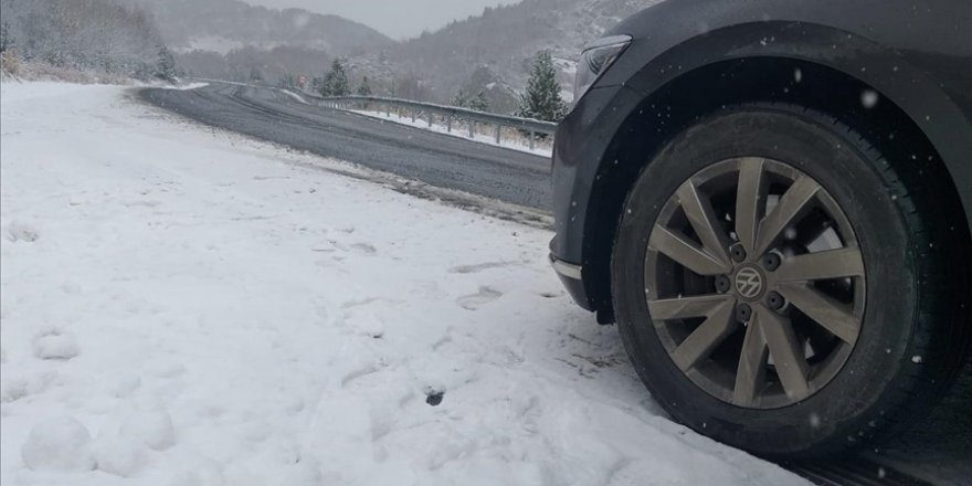 Doğu Karadeniz'in yüksek rakımlı yerleri için yoğun kar uyarısı