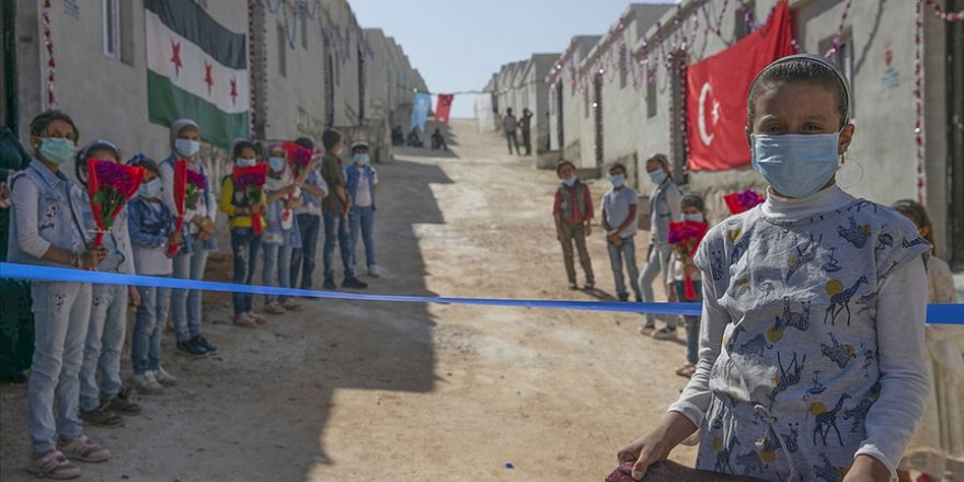 TDV'nin 'Bir İyilik Sıcak Bir Yuva' projesi kapsamında yapılan 1753 konut Suriyeli ailelere teslim edildi