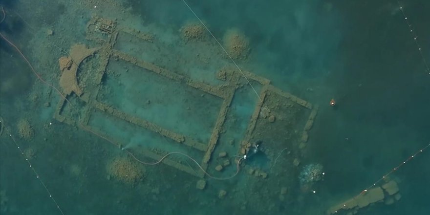 İznik'teki bazilikada yapılan arkeolojik çalışmalar su altından ve havadan görüntülendi