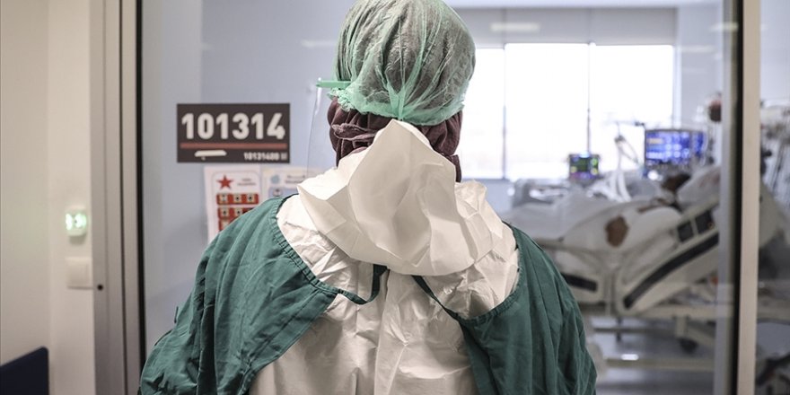 Taburcu edilen Kovid-19 hastalarının üçte biri, bir ay içinde tekrar hastaneye kaldırılmak zorunda kalıyor