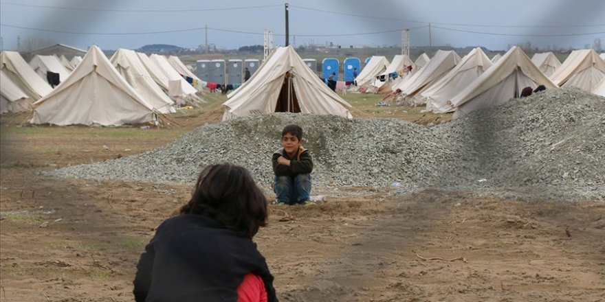 Yunanistan’da mülteci çocuklara ırkçı saldırı