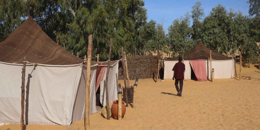 Senegal'de Atlantik Okyanusu'na komşu 'cep çölü': Lompoul