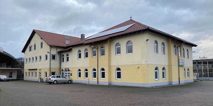 Almanya'da camiye ırkçı içerikli tehdit mektubu gönderildi