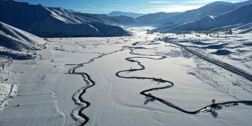 Donan göl ve mendereslerde güzel manzaralar