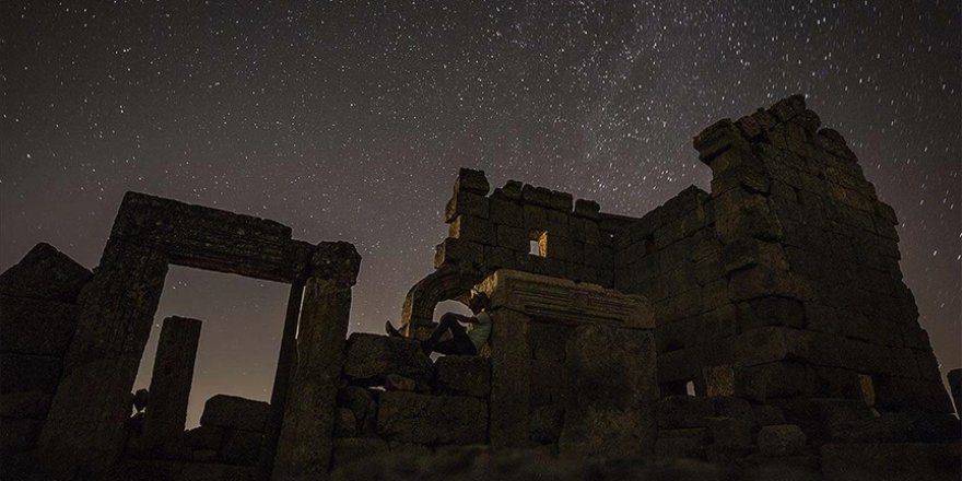 Buram buram tarih kokan ilçe: Çınar