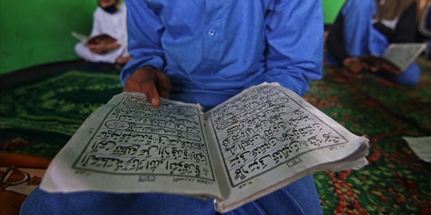 Hindistan'da medreselerin kapatılması kararı tepkilere neden oldu