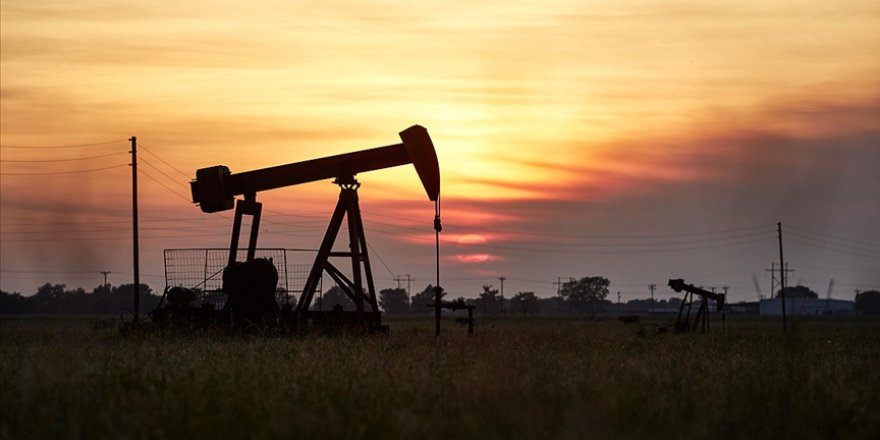 Küresel petrol talebi günlük 6 milyon varil artacak