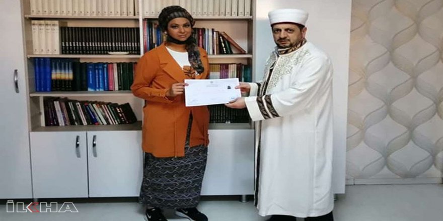 Alman kadın Diyarbakır'da Müslüman oldu