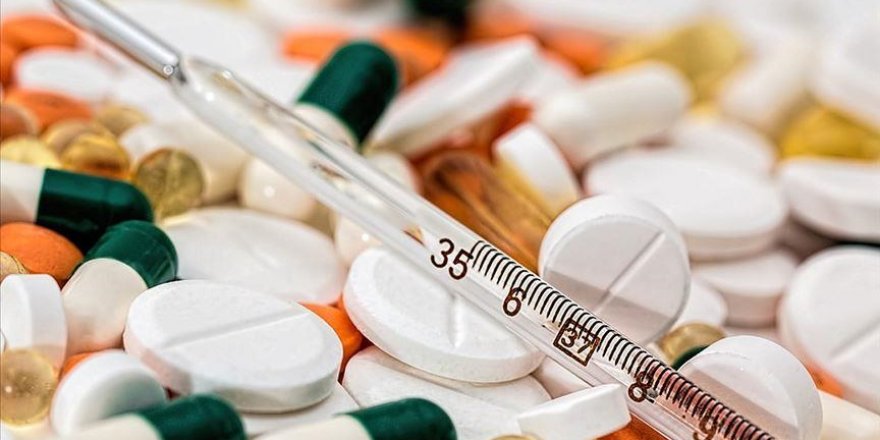 65 yaş üstündekilerin yüzde 30'u en az 4 ilaç kullanıyor