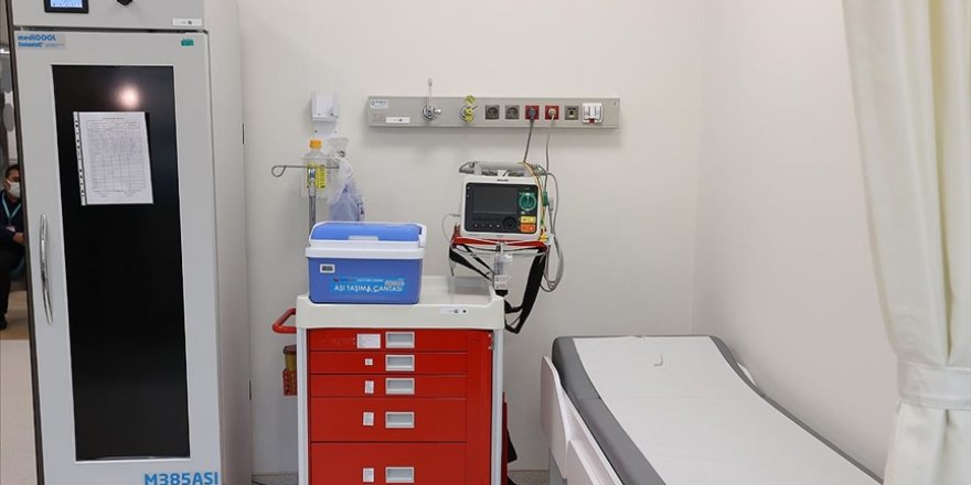 İstanbul'da Kovid-19 aşı odaları için hazırlıklar tamamlandı