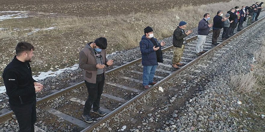 Erzurum'da köylüler 'kar' duasına çıktı