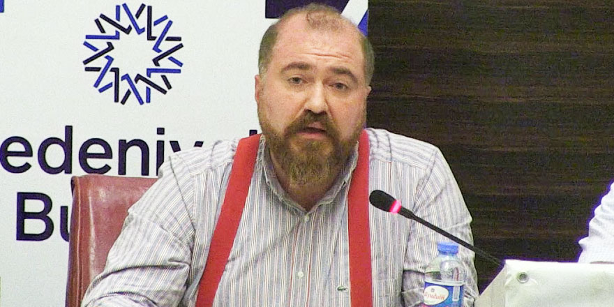 Çarşı-pazarda konuşulan Türkçe bile yok olmakla karşı karşıya