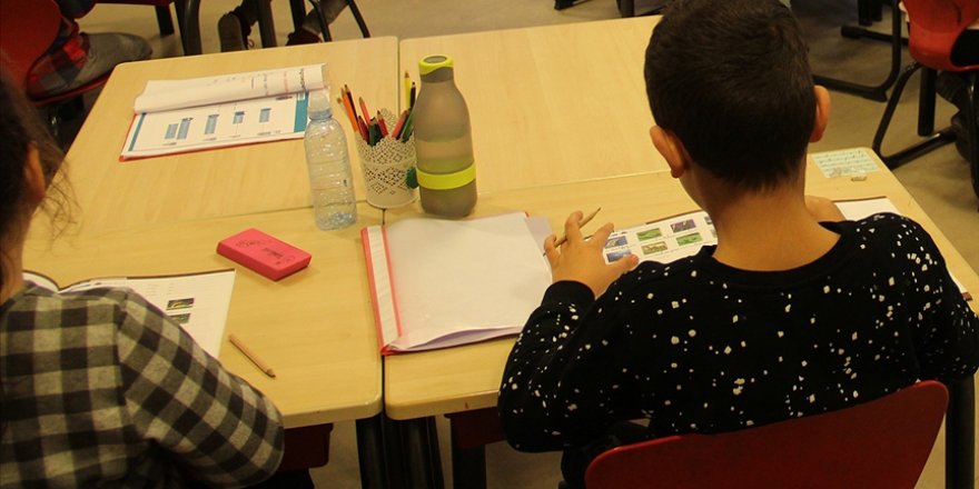 Milli Eğitim Bakanı Özer'den 'yüz yüze kesintisiz eğitim' açıklaması