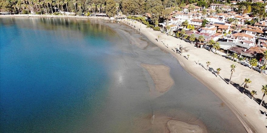 Muğla'da deniz suyu 40 metre çekildi
