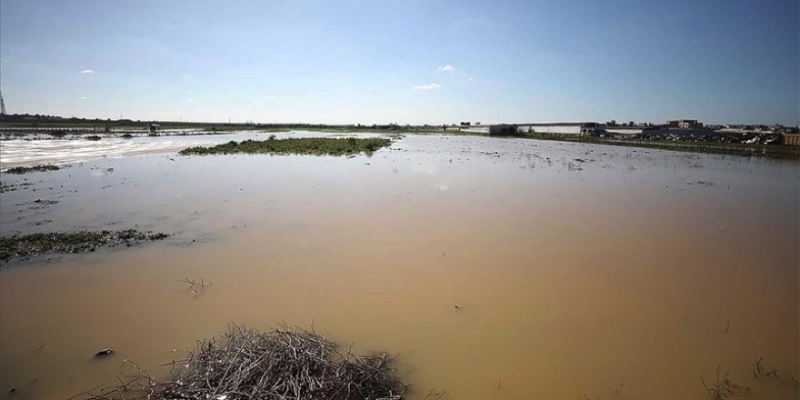 İsrail Gazze'nin doğusundaki tarım arazilerini sular altında bıraktı