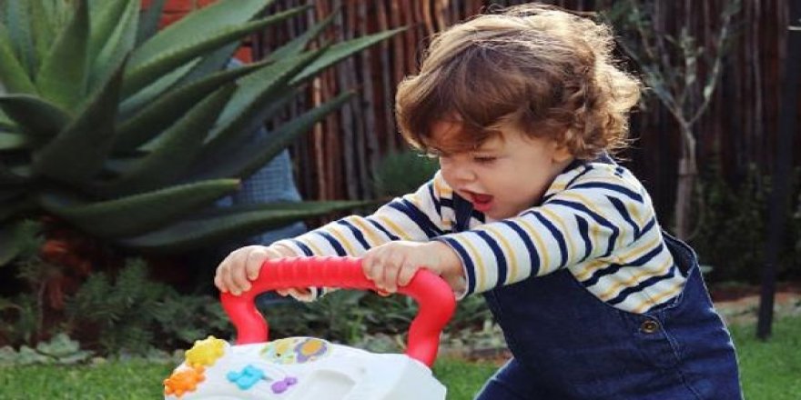 Yürüteçteki tehlike; çocuğun yürümesini geciktiriyor