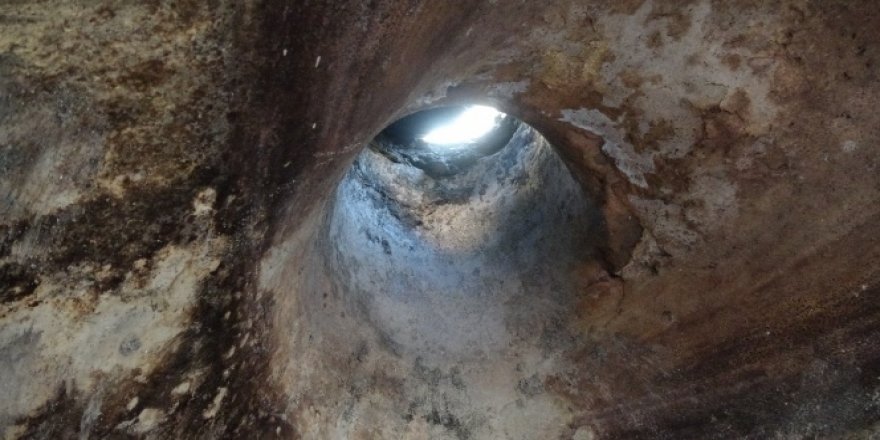 Alt yapı çalışması sırasında bulunan su sarnıcı Geç Dönem Osmanlı Mimarisi'ne ait çıktı
