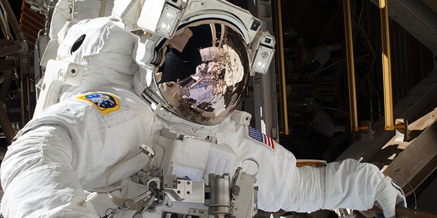 Uluslararası Uzay İstasyonundaki astronotlar uzay yürüyüşüne çıktı