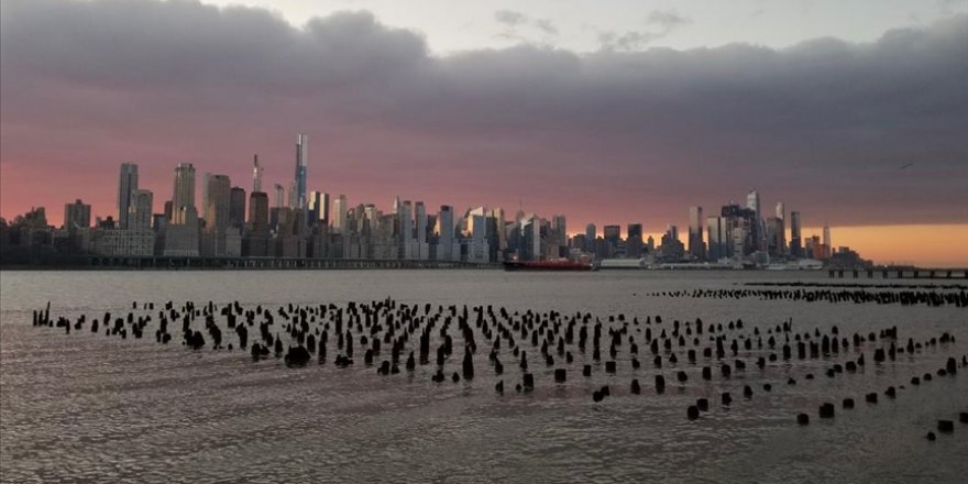 New York'taki bakımevlerinde Kovid-19 ölümlerinin yaklaşık yarısı rapor edilmiş