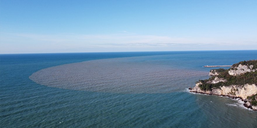 Bartın'da denizin rengi değişti