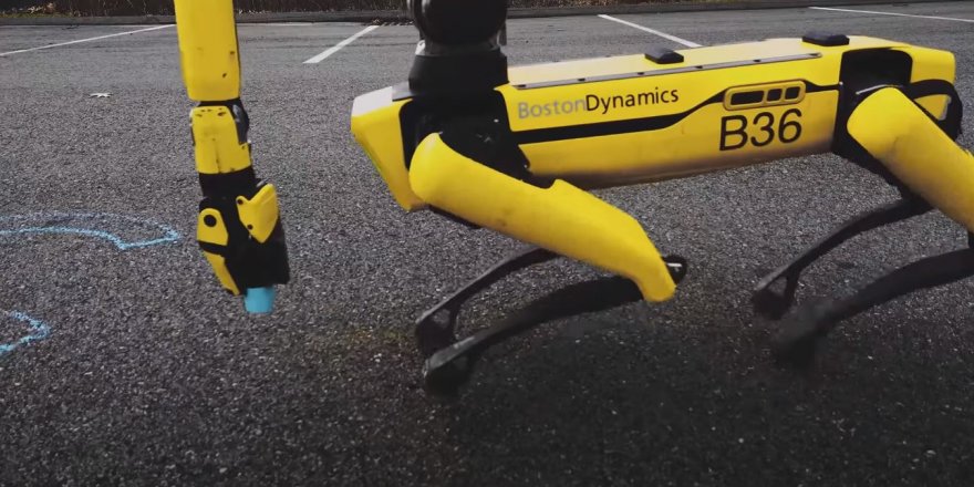 Boston Dynamics'in robotu Spot hünerlerini böyle sergiledi