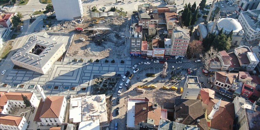 Samsun'daki tarihi Taşhan ve Saathane Meydanı tarihi dokusuna kavuşuyor