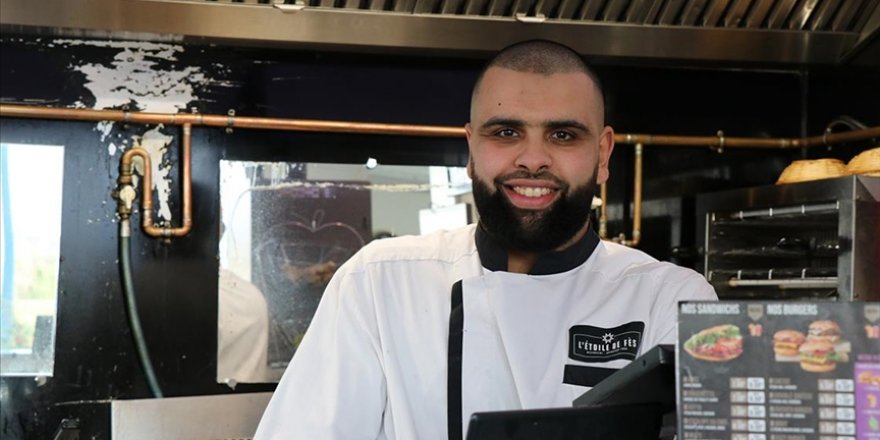 Müslüman restoran sahibinin davranışı Fransa'da örnek oldu