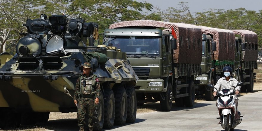 Myanmar'da darbe karşıtı protestolar 2. gününde devam etti
