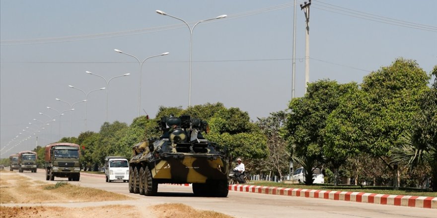 Myanmar'da bilgisayar korsanları, orduya ait sitelere saldırdı