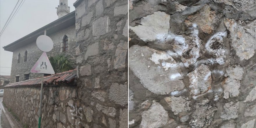 Karadağ'daki iki camiye ırkçı saldırı düzenlendi