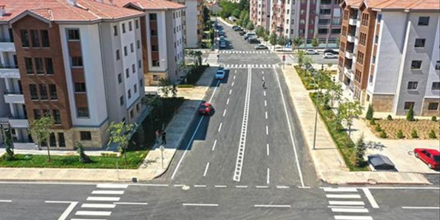 Elazığ'da depremzedeler için yapılan 167 konut için kura çekildi