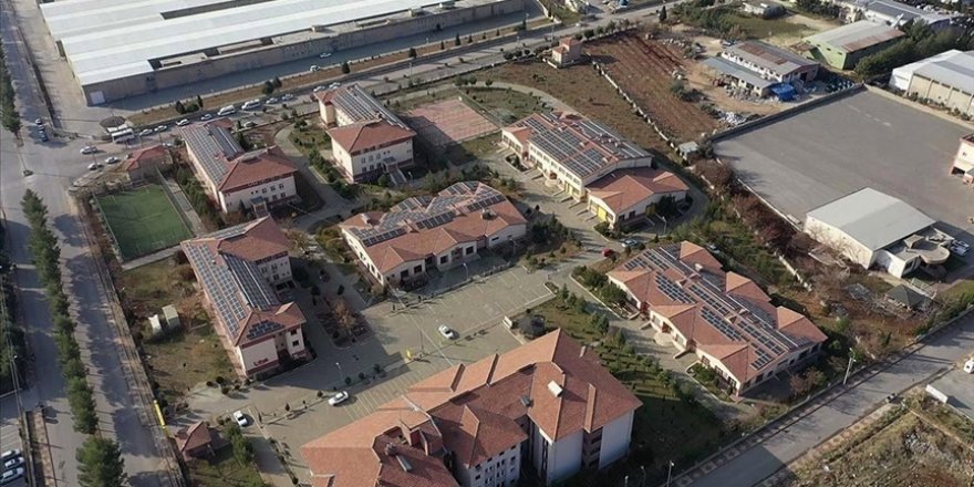 Adıyaman'da okul çatıları güneş tarlası oluyor