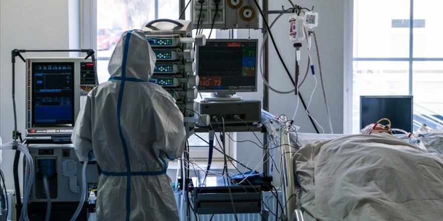 Türkiye'de 11 bin 472 kişinin Kovid-19 testi pozitif çıktı, 236 kişi hayatını kaybetti