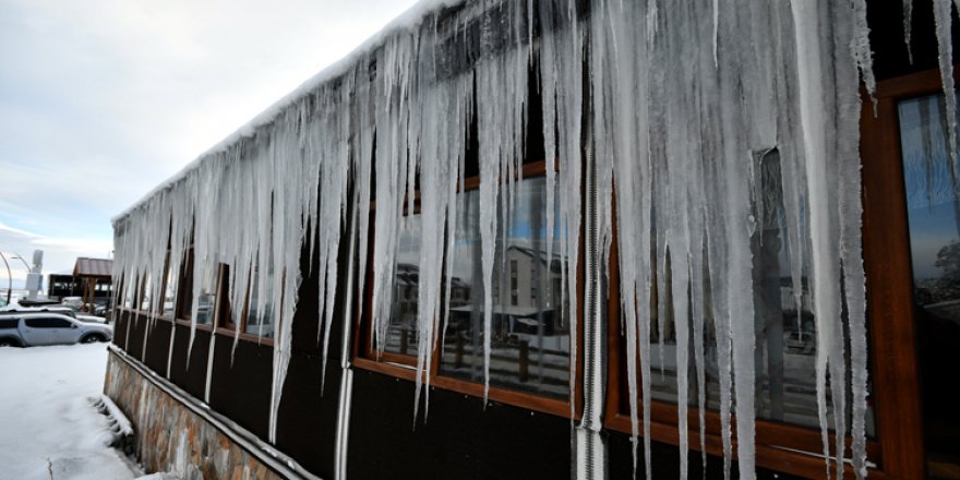 Doğu Anadolu'nun en soğuk kenti sıfırın altında 19 dereceyle Ağrı oldu