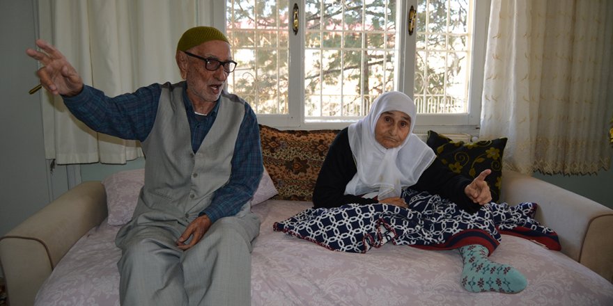 Gaziantepli asırlık çınarlar, evliliklerini saygı ve sevgiyle 71 yıldır sürdürüyor