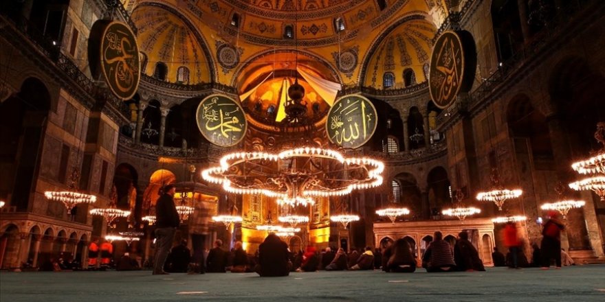 Yunanistan'ın Ayasofya hazımsızlığı sürüyor